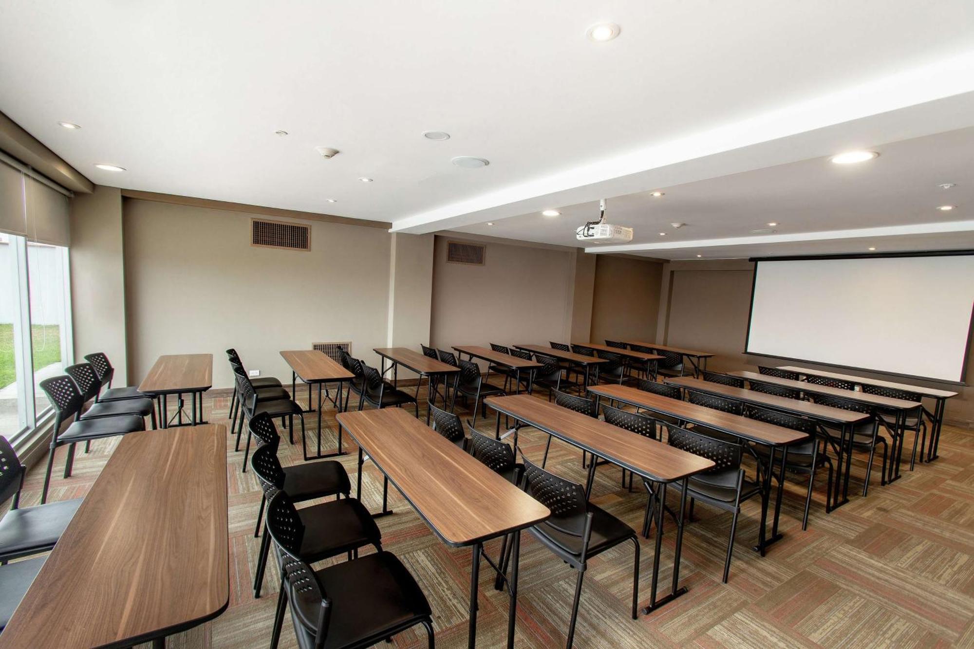 Hampton By Hilton Lima San Isidro Hotel Eksteriør billede